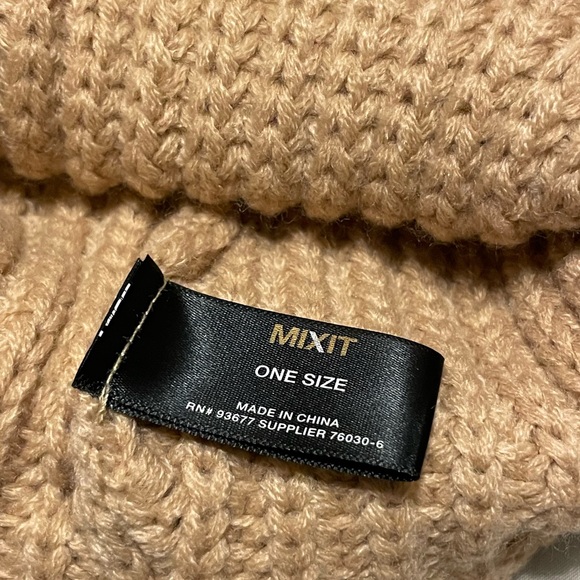 Camel-colored Knit Beanie with Pom and Brim, NWT! Only one left! - Picture 4 of 5